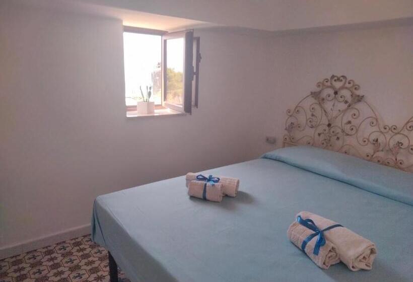 آپارتمان 1 خوابه با چشم‌انداز دریا, Cala Rossa