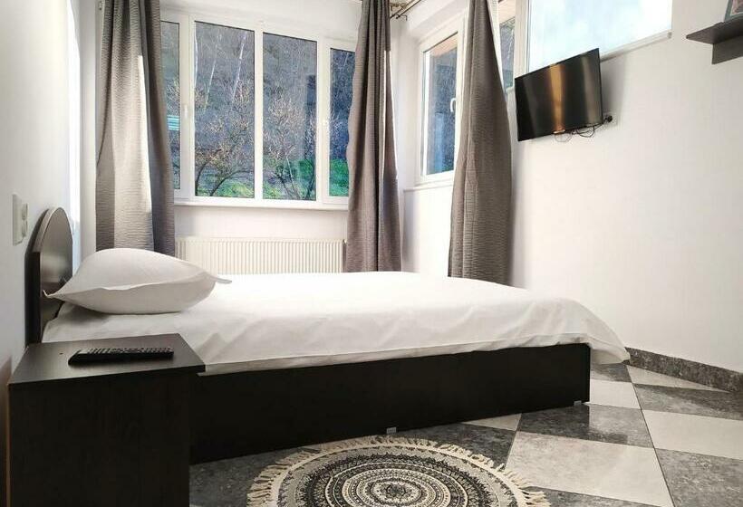 اتاق استاندارد با بالکن, Hillside