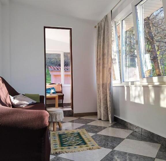 Quarto Estandar com Sacada, Hillside