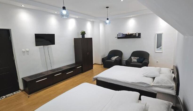 اتاق استاندارد با بالکن, Hillside