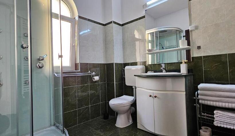Quarto Estandar com Sacada, Hillside