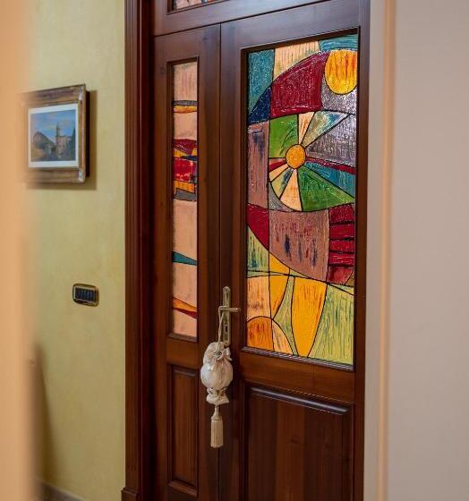 Апартаменты 2 Спальни, Solimena House