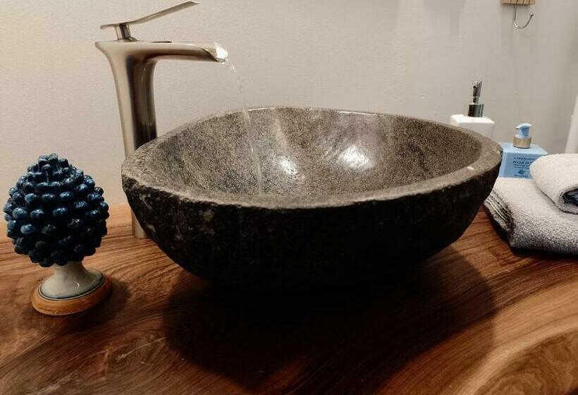 带花园景观的标准三人间, B&b Casanera