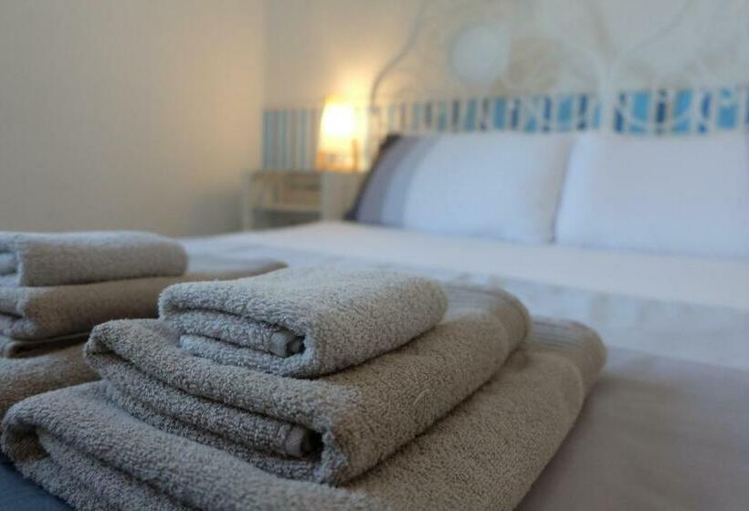 带花园景观的标准三人间, B&b Casanera