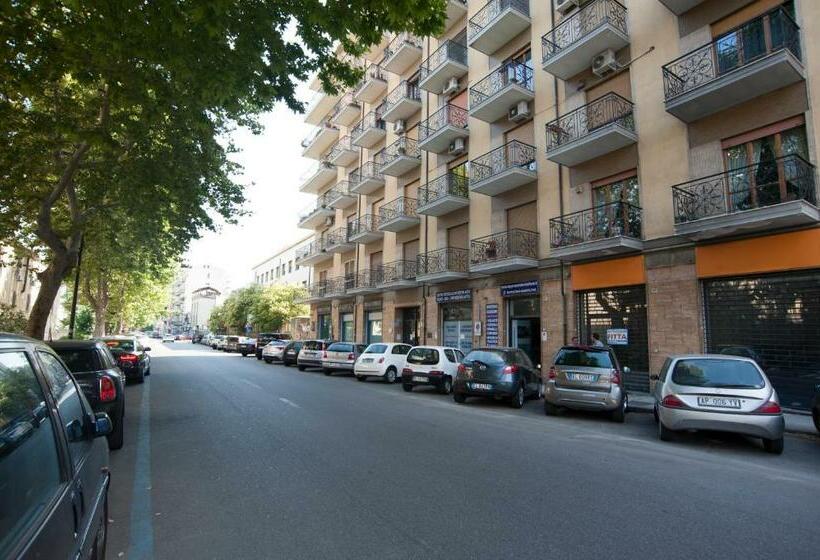 اتاق اکونومی, B&b Le Ortensie