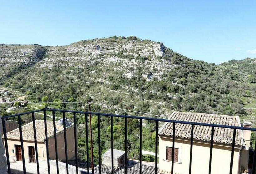 4인용 스탠다드 룸, Ibla Barocca