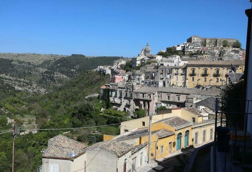 4인용 스탠다드 룸, Ibla Barocca