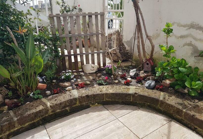 1베드룸 아파트 1층, Mari En