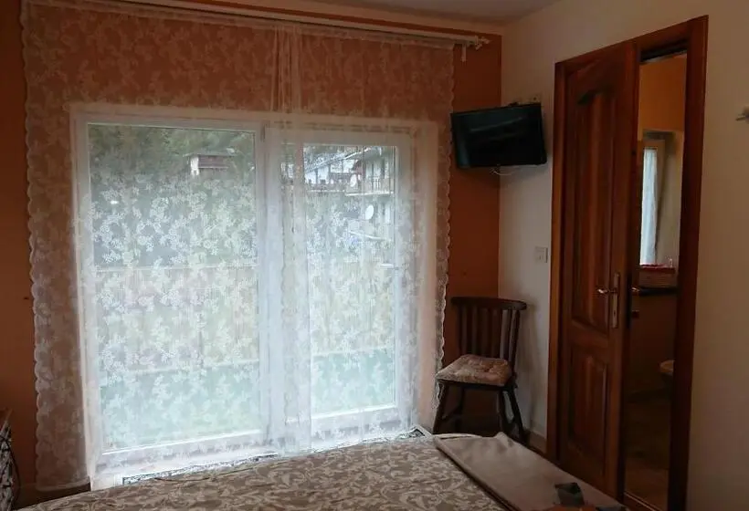 اتاق استاندارد با چشمانداز کوهستان, B&b Maison Odille