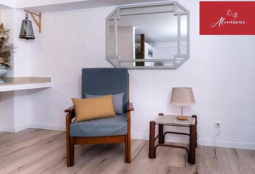 غرفة قياسية مزوَّدة بشُرفة, Guest House Almeixar