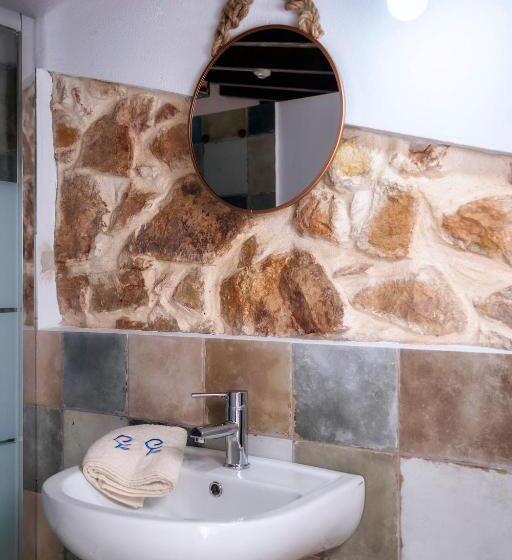 غرفة قياسية, Guest House Almeixar