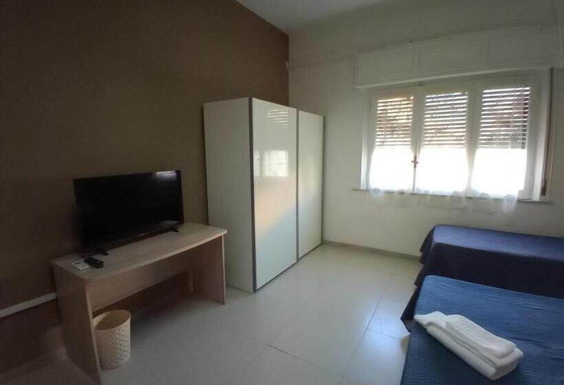 اتاق استاندارد یک نفره, Magna Grecia B&b