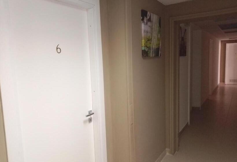 اتاق لوکس, Magna Grecia B&b