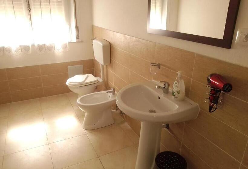 اتاق استاندارد یک نفره, Magna Grecia B&b