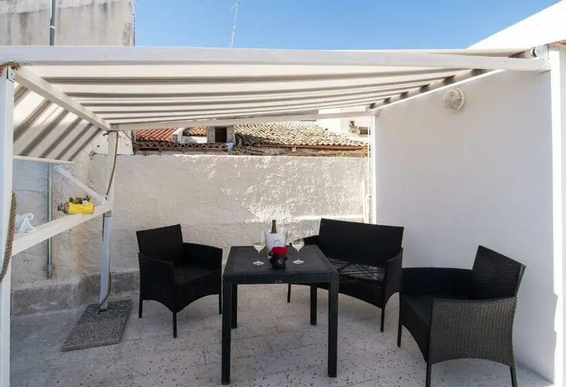 オーシャンビュースイート, Ortigia Terrace Sea View