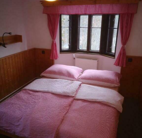 带共用浴室的标准房间, Chata Zákoutí