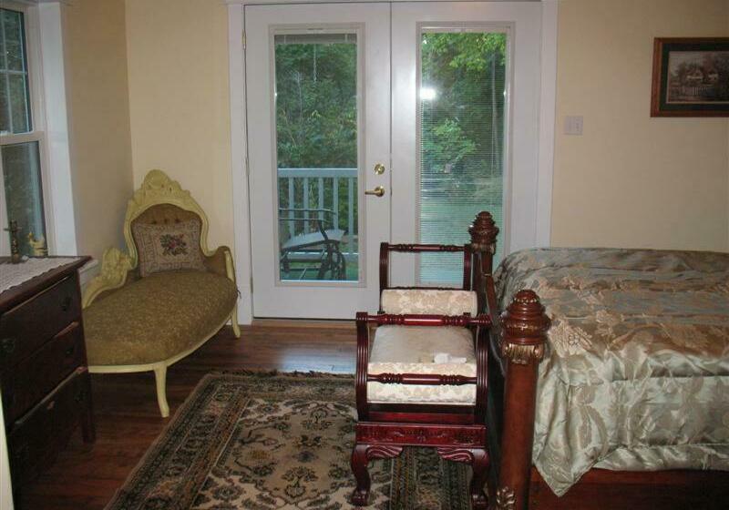 Standard Szoba, Lionheart Guest House