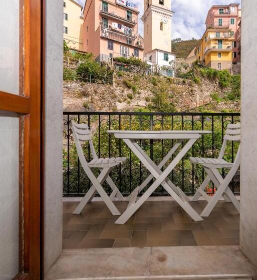 标准间, Lory S Suite