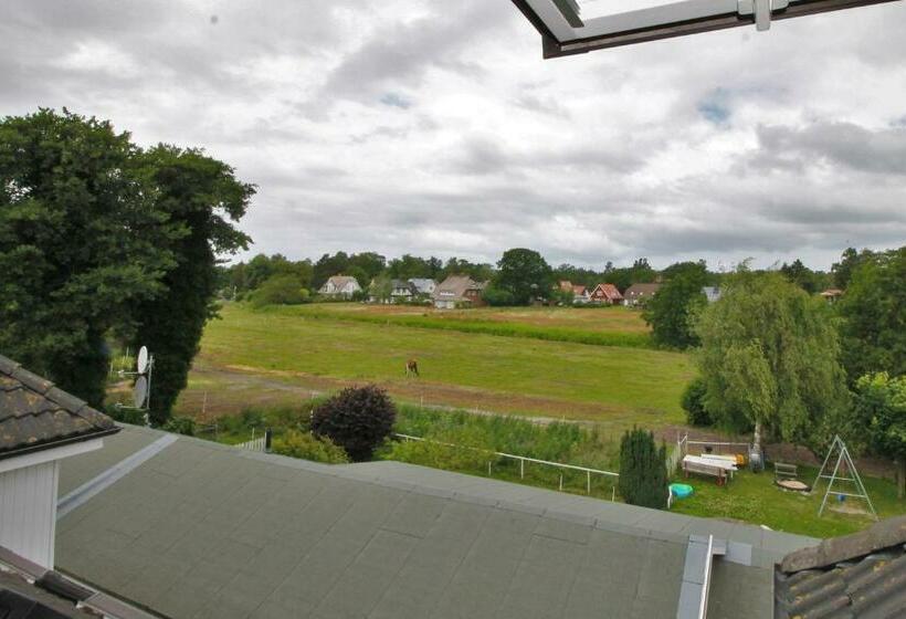 Апартаменты 1 Спальня, Pension Grosser