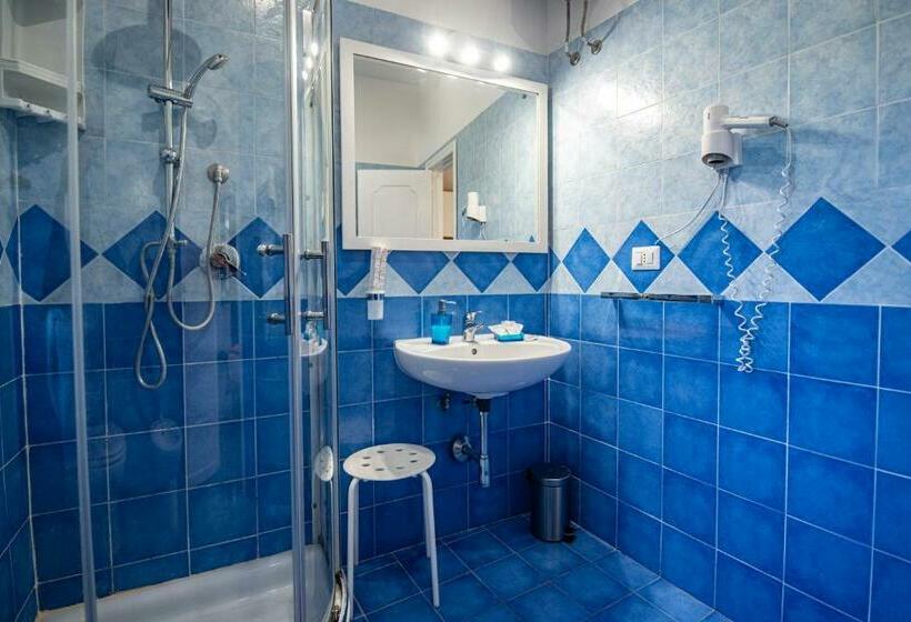 اتاق لوکس, Sonnino B&b