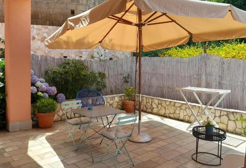 غرفة ديلوكس ثلاثية, Sonnino B&b