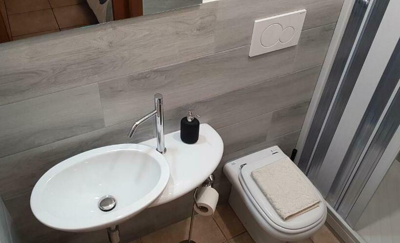 اتاق سوپریور, B&b Superfast