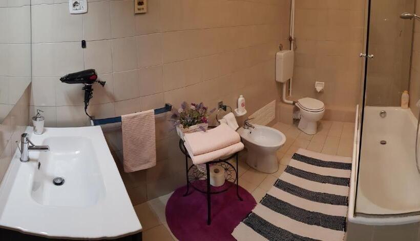 اتاق استاندارد با تخت بزرگ, B&b Superfast