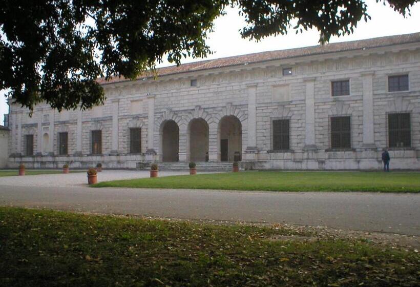 غرفة سوبيريور ثلاثية, Ai Giardini Del Te