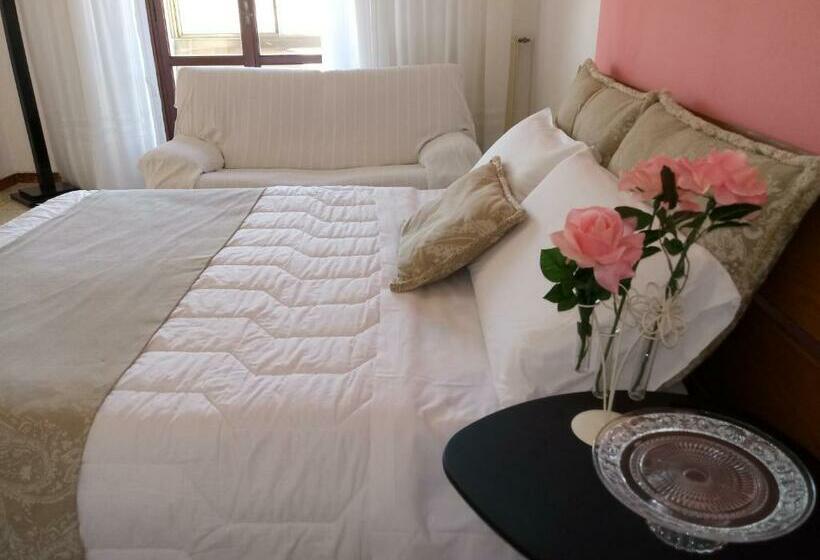 Pokój Standard Łóżko King Size, Appart Dormire Nel Cuore Di Foligno