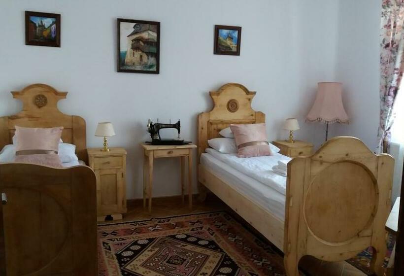 اتاق استاندارد, Casa Szabo