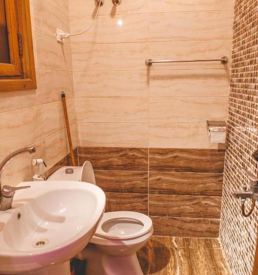 חדר סטנדרט לשלושה, Gina Motel Dahab