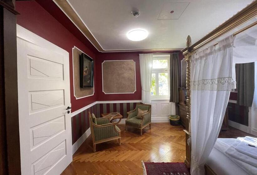 高级套房, Bahnhof Balingen