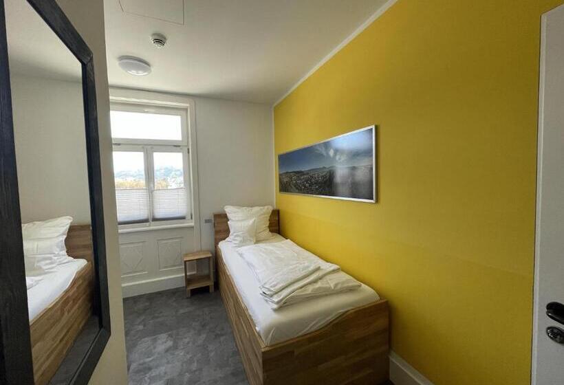 标准单人间, Bahnhof Balingen