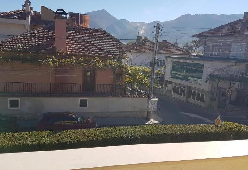 标准间带阳台, Mariana Guest House