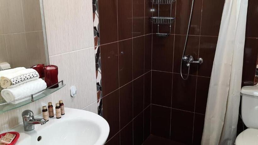 带阳台的豪华间, Mariana Guest House