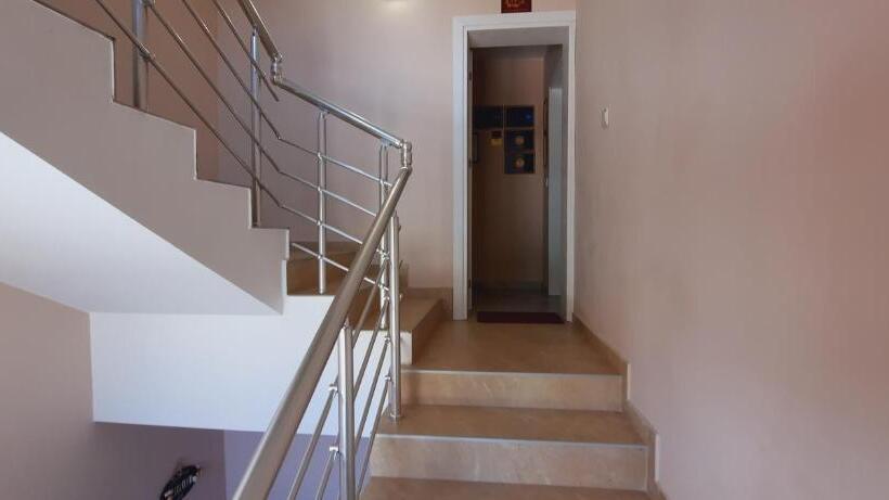 标准间带阳台, Mariana Guest House