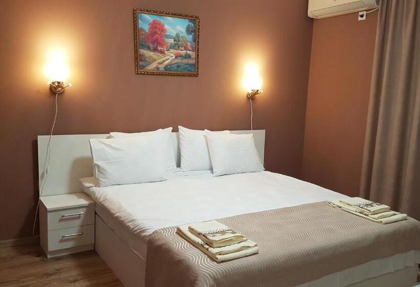 带阳台的豪华间, Mariana Guest House