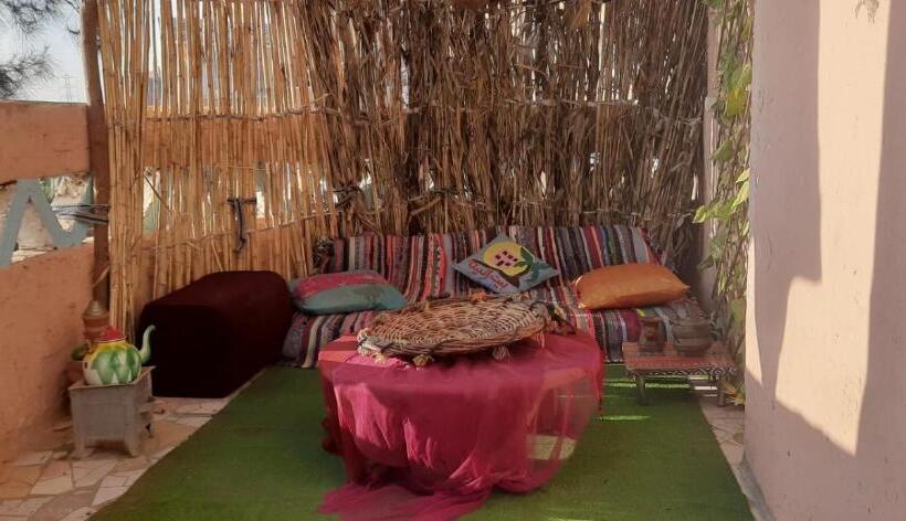 کلبه ییلاقی, Rural Guest House فندق البيت الريفي