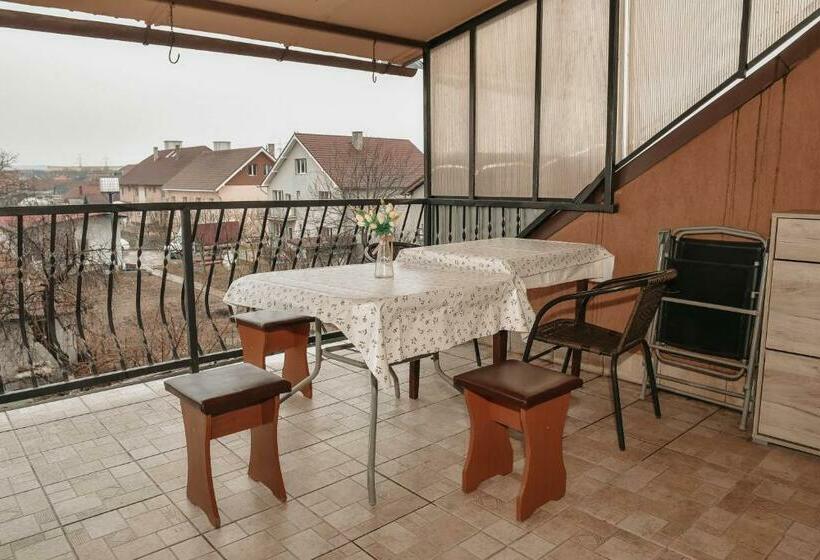 اتاق استاندارد چهار تخته, Vila Delia