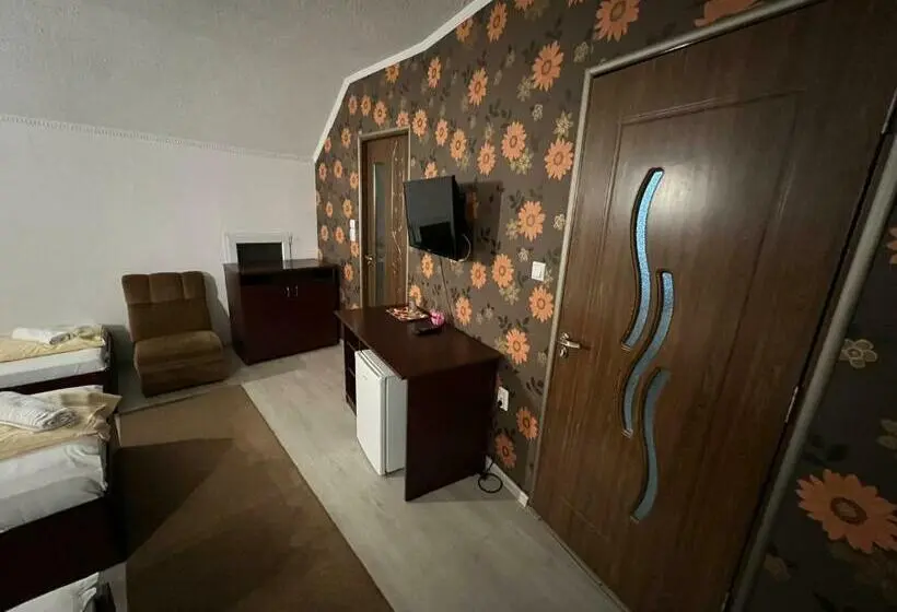 اتاق استاندارد چهار تخته, Vila Delia