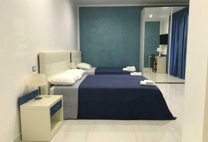 اتاق استاندارد با بالکن, Madigans Rooms Bed&breakfast