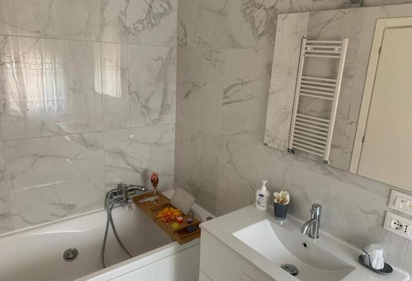 اتاق استاندارد با وان آب گرم, Casa Di Taty B&b