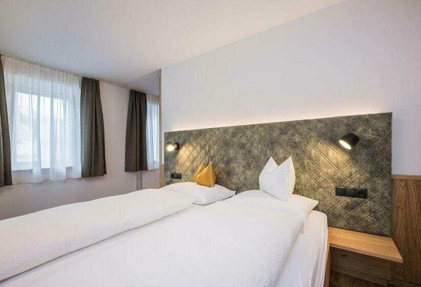 스탠다드 룸, Gasthof Albergo Dolomiten