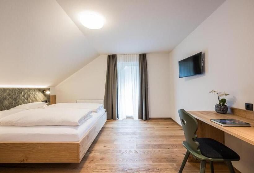 패밀리 룸 산 전망, Gasthof Albergo Dolomiten