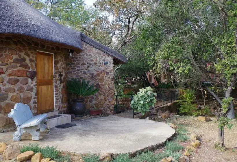 ガーデンビューのスタンダードバンガロー, Bosveldsig Cottages