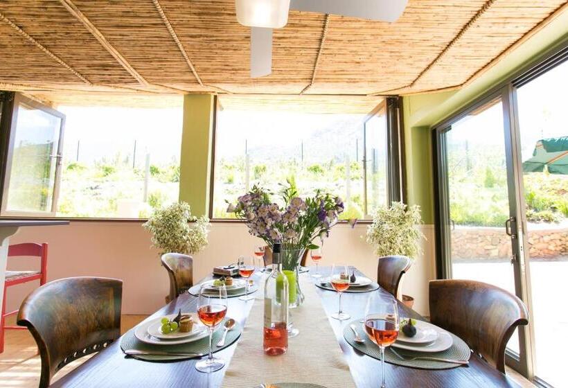 اتاق خانوادگی, Heuwelsig Cottages