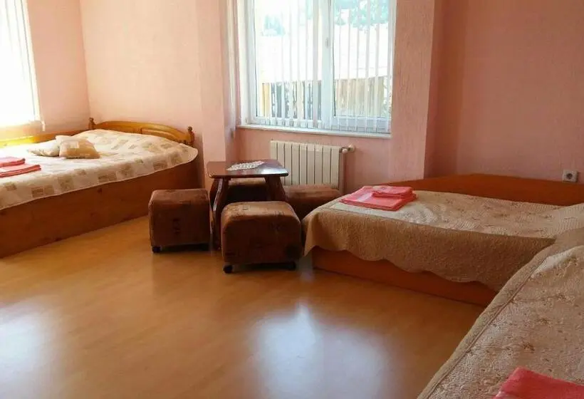 スタンダード４人部屋, къща за гости мелиса