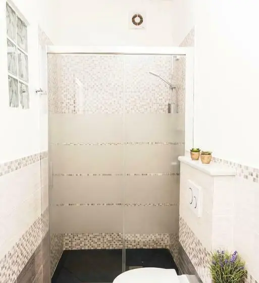 スタンダードルーム, La Casa Del Poeta