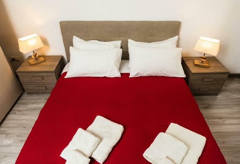 Номер Стандарт, La Casa Del Poeta