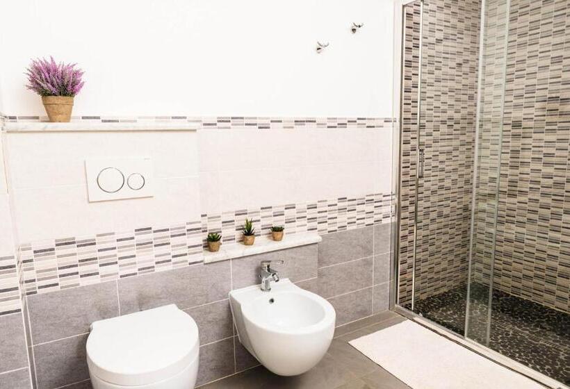 Номер Стандарт Совместная Ванная, La Casa Del Poeta